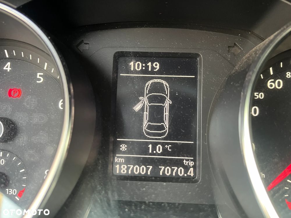 Volkswagen Jetta - 10