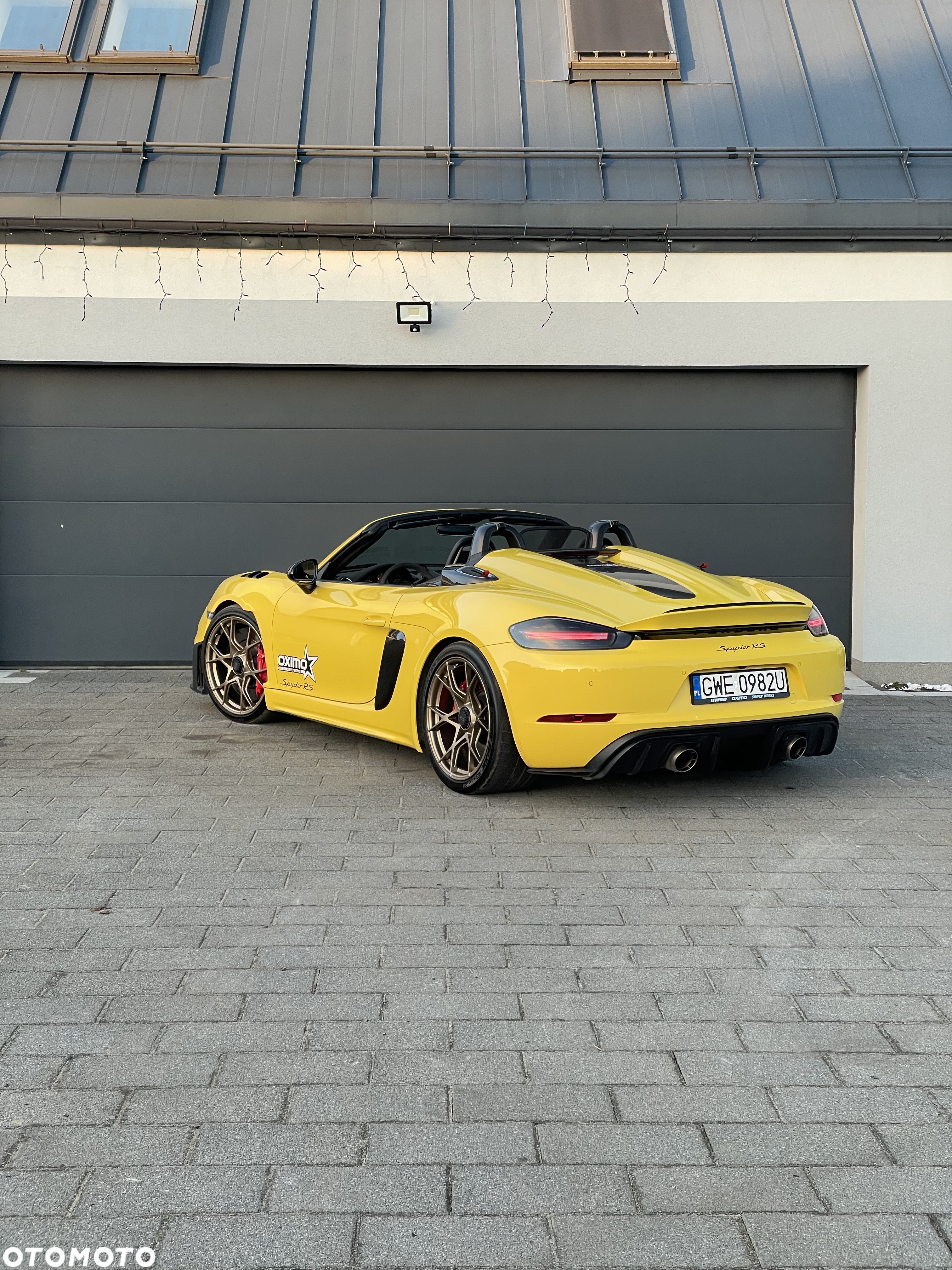 Porsche 718 Spyder - 8