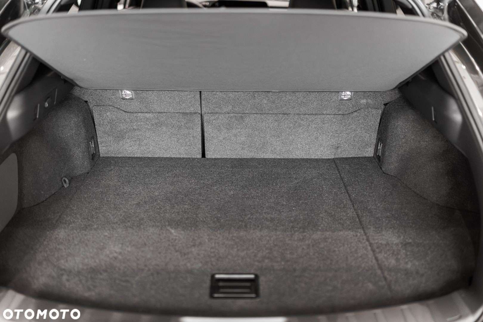 Lexus UX - 25