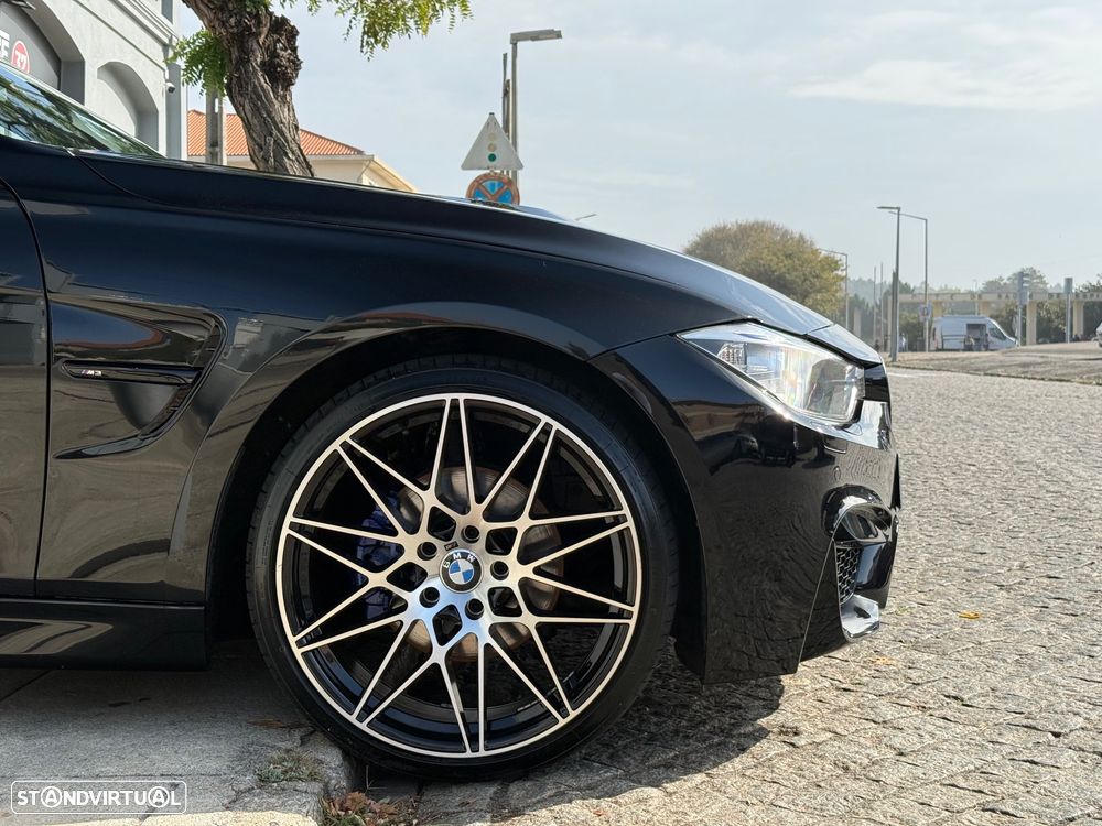 BMW 320 d Pack M - 11