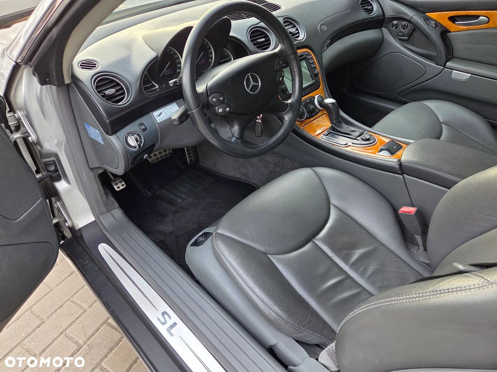 Mercedes-Benz SL - 18