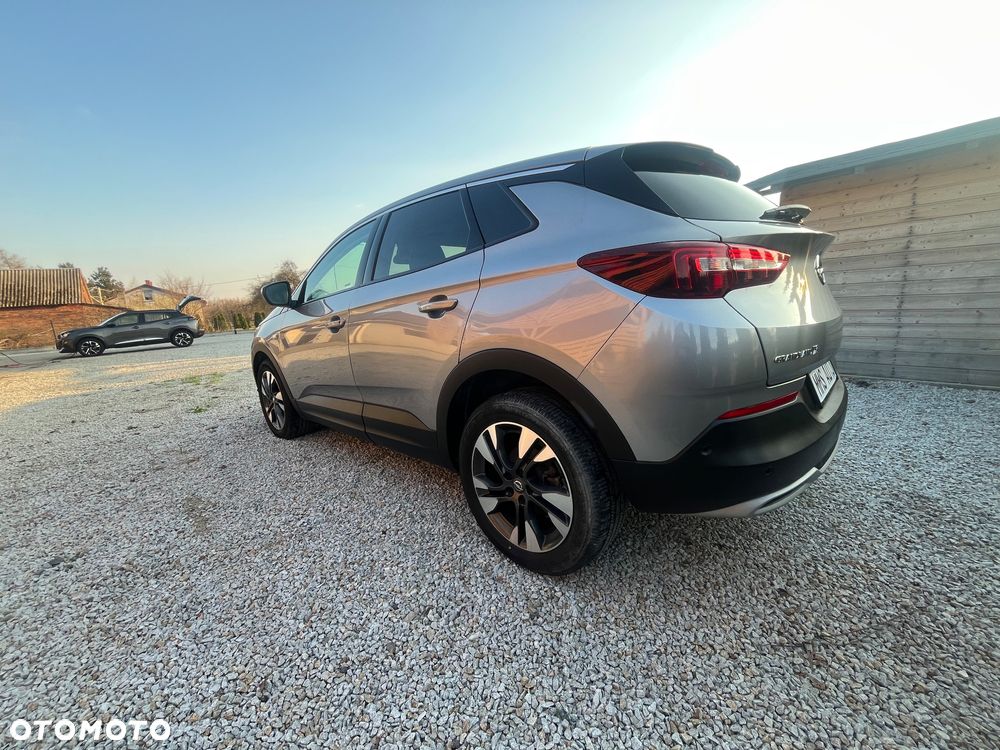 Opel Grandland X 1.2 Start/Stop Business Edition - 4