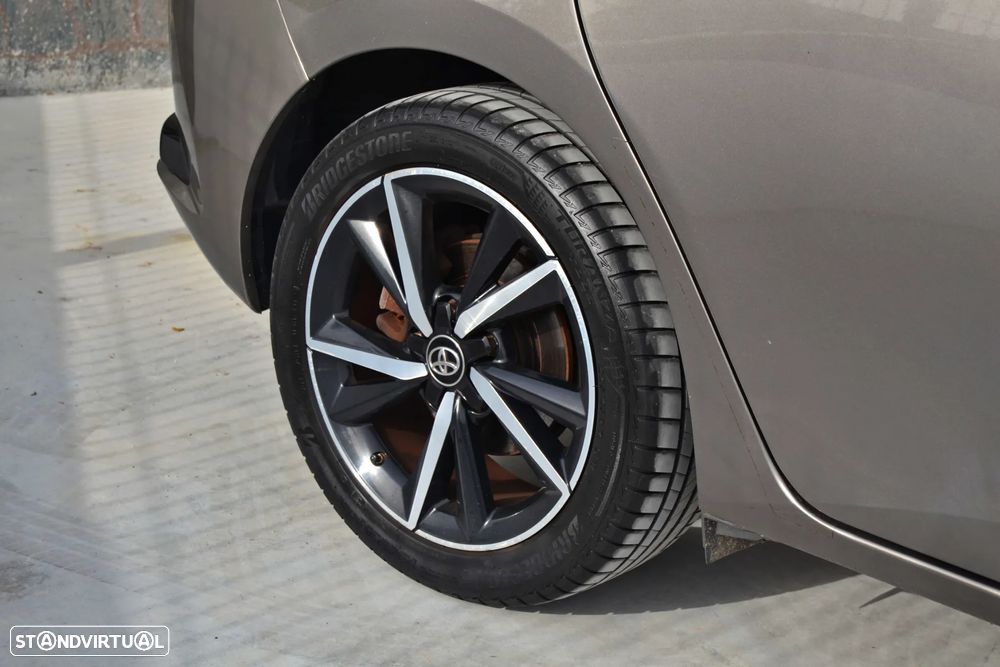 Toyota Auris 1.8 HSD Active - 12