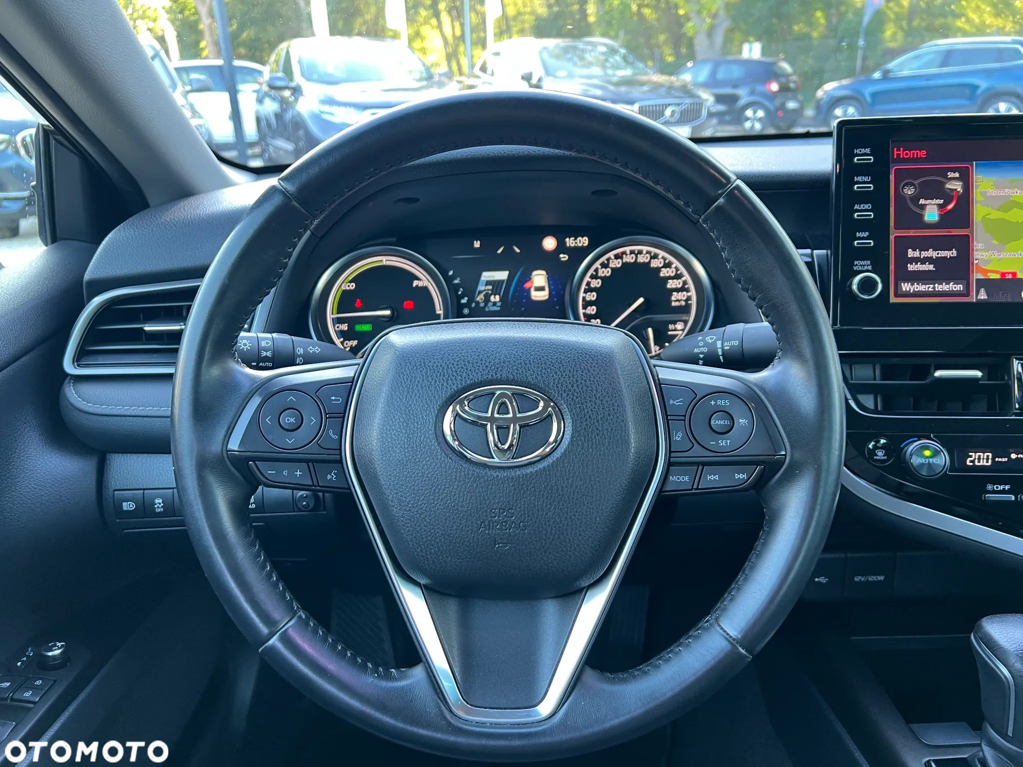 Toyota Camry - 23