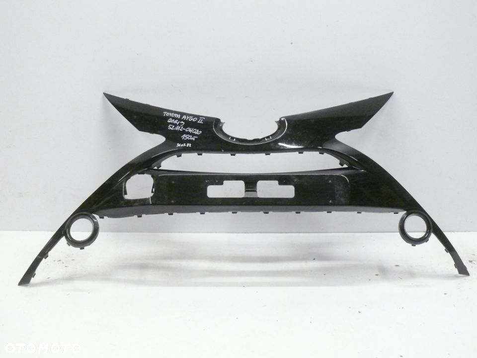 ATRAPA GRILL TOYOTA AYGO II 2014 - 1