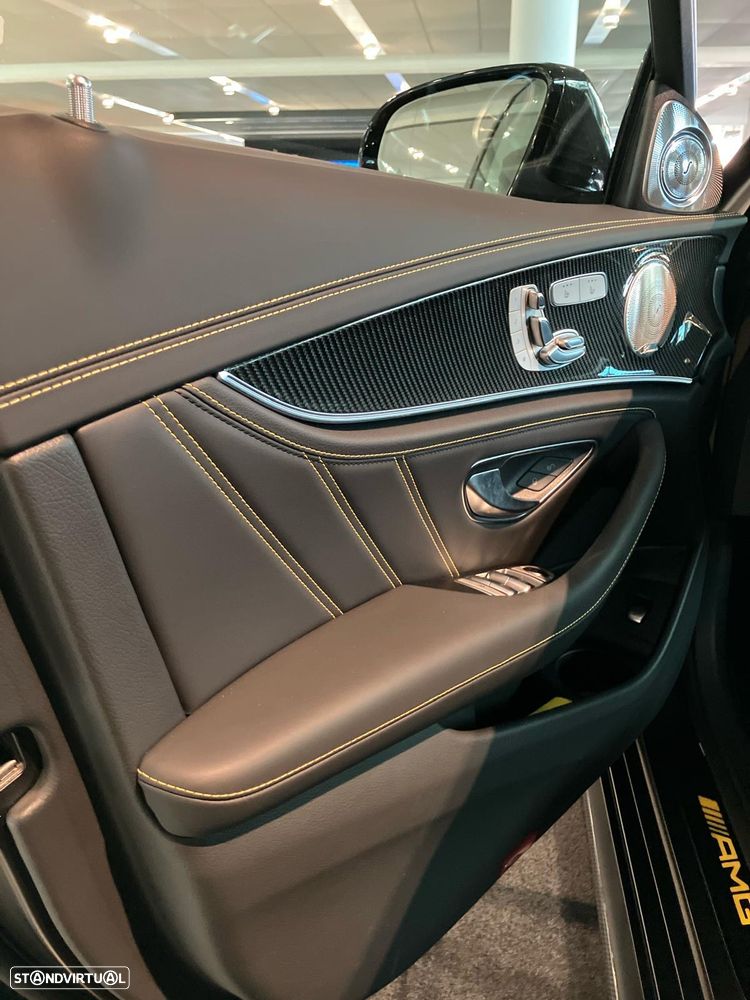 Mercedes-Benz E 63 AMG S 4-Matic+ - 9