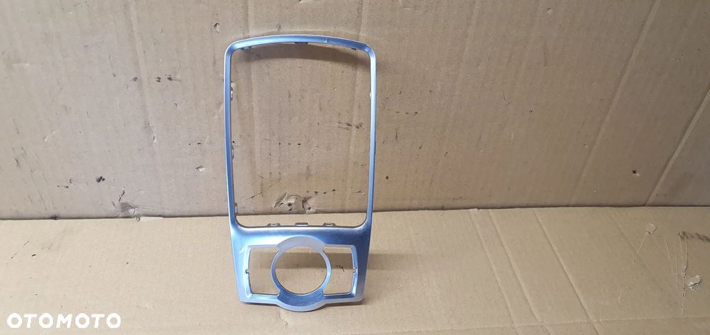 Ramka dekor tunelu zmiany biegów chrom Audi A6 C6 4F0864260A - 1