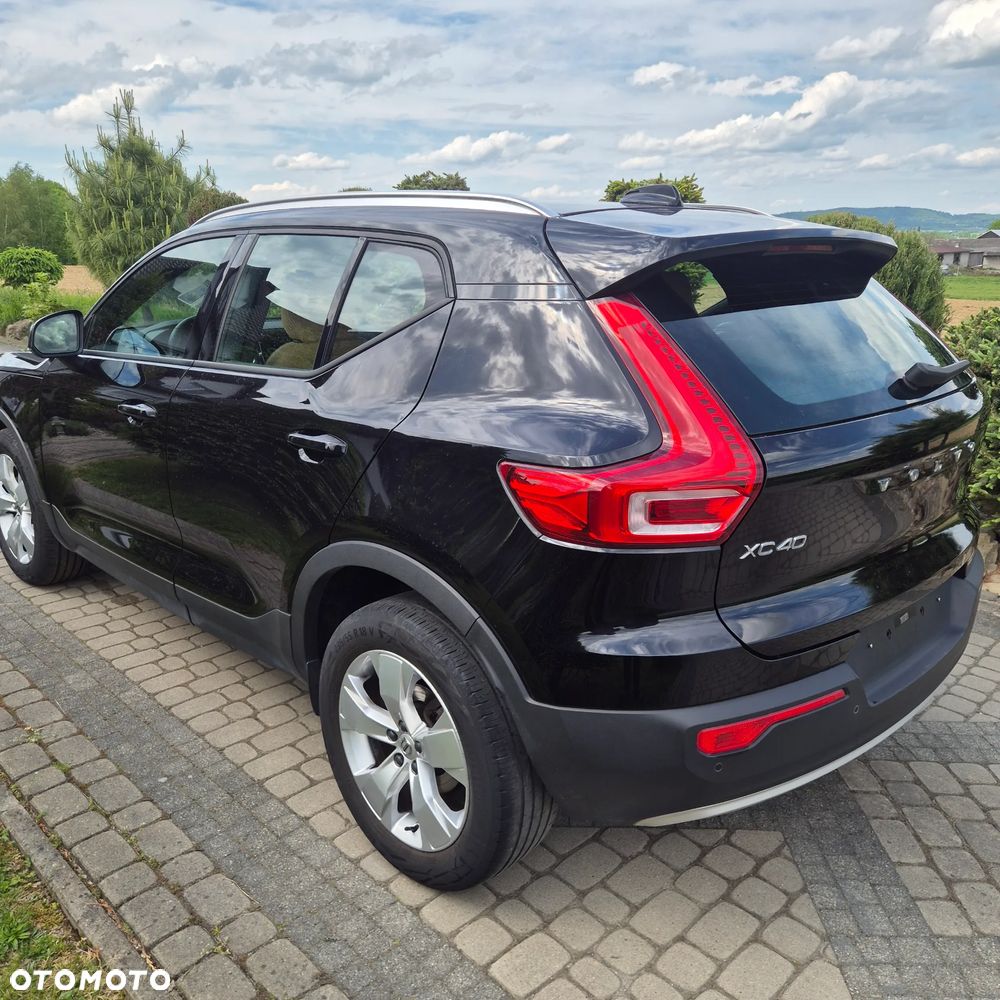 Volvo XC 40 T3 Momentum Core - 12