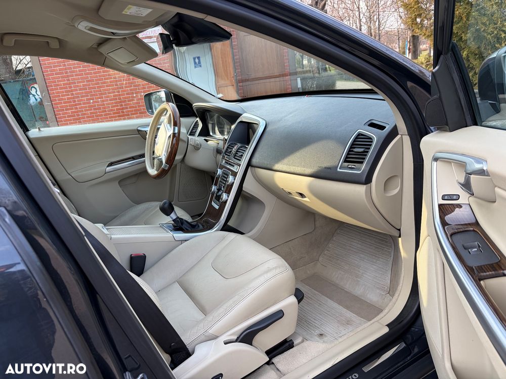 Volvo XC 60 D4AWD Start-Stop Summum - 8