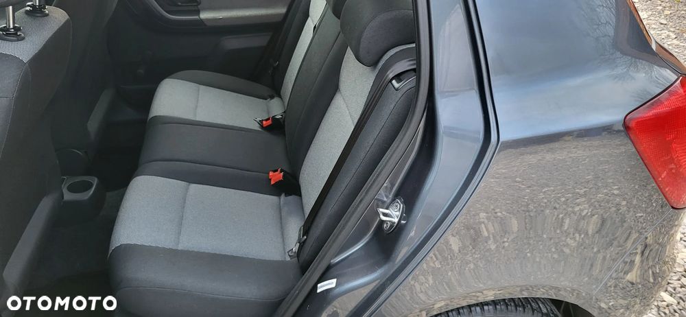 Skoda Fabia 1.2 HTP Ambiente - 14