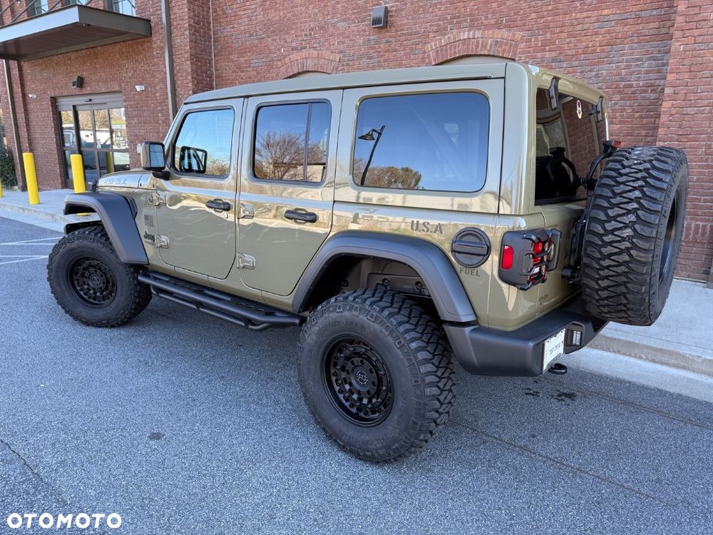 Jeep Wrangler - 4