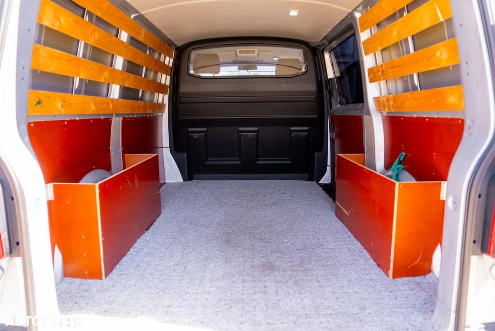 Volkswagen Transporter 2.0 110 kW KR DSG - 13