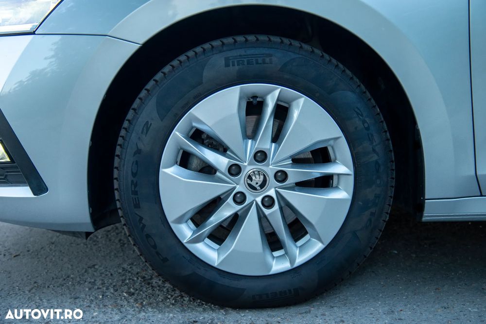 Skoda Octavia 2.0 TDI DSG Style - 16