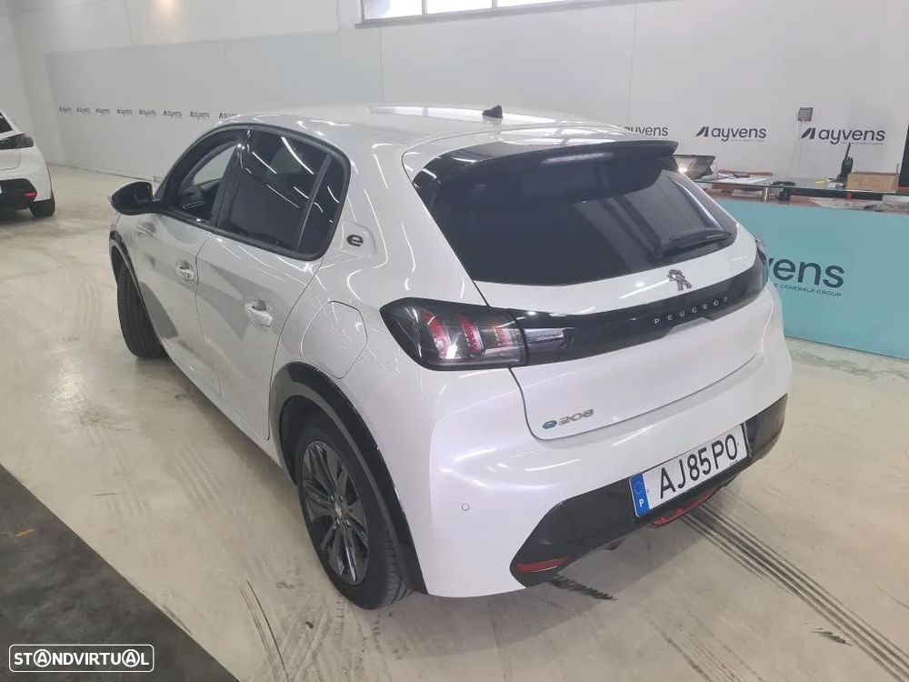 Peugeot e-208 50 kWh Allure - 2