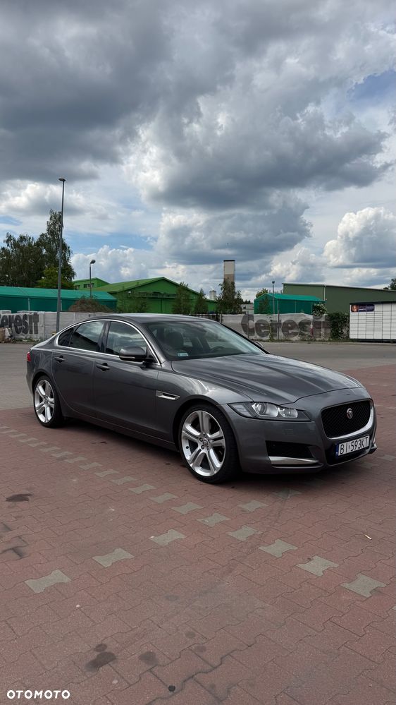 Jaguar XF 2.0 i4D Prestige - 1