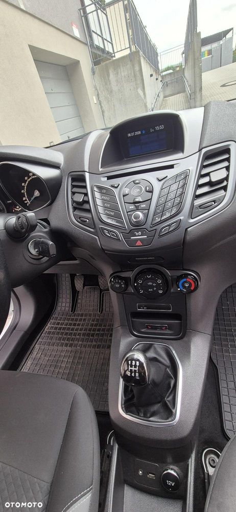 Ford Fiesta - 7