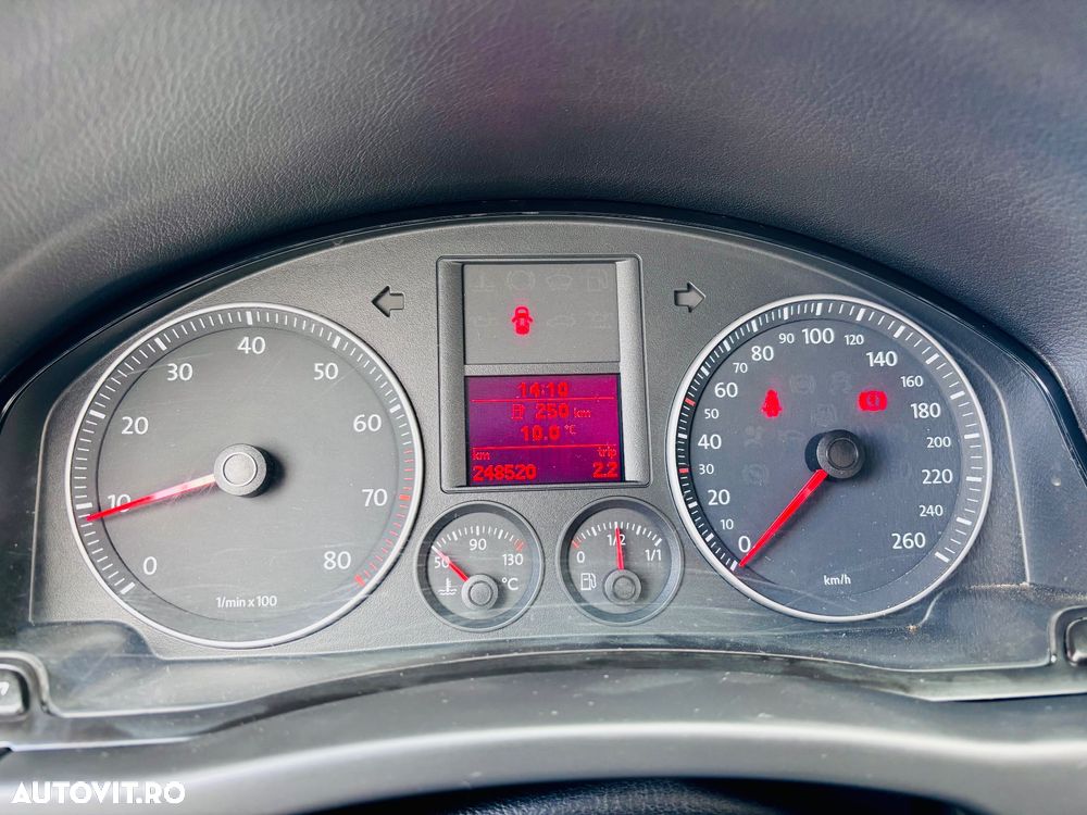 Volkswagen Golf Plus 1.6 FSI Tour - 7