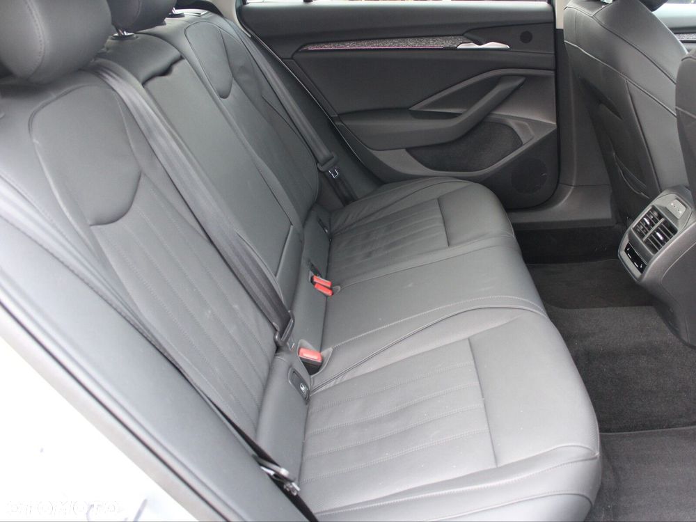 Skoda Superb 2.0 TDI SCR 4x4 Selection DSG - 16
