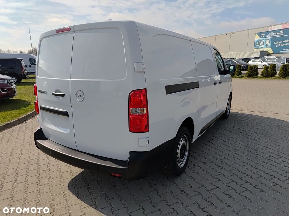 Opel Vivaro Vivaro Furgon XL Diesel 2.2 150 KM Manual - 5