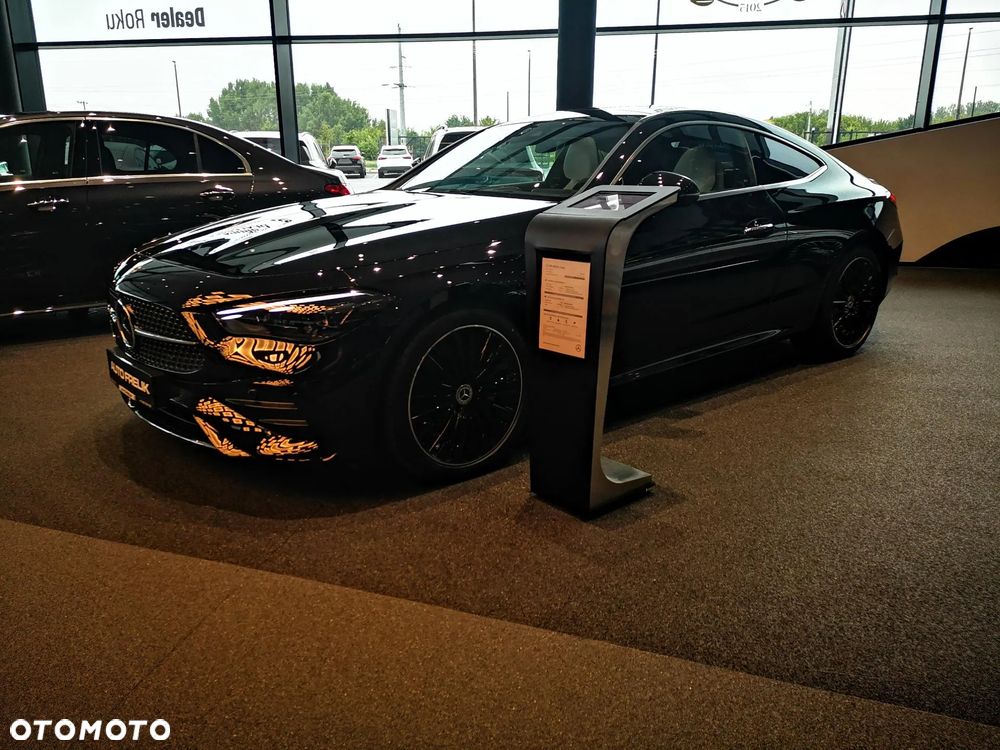 Mercedes-Benz CLE 300 mHEV 4-Matic AMG Line - 4