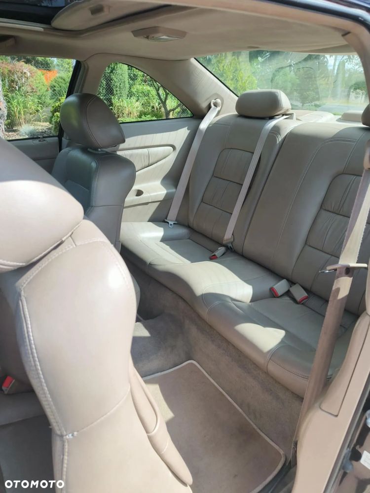 Honda Accord 2.0i ES - 5