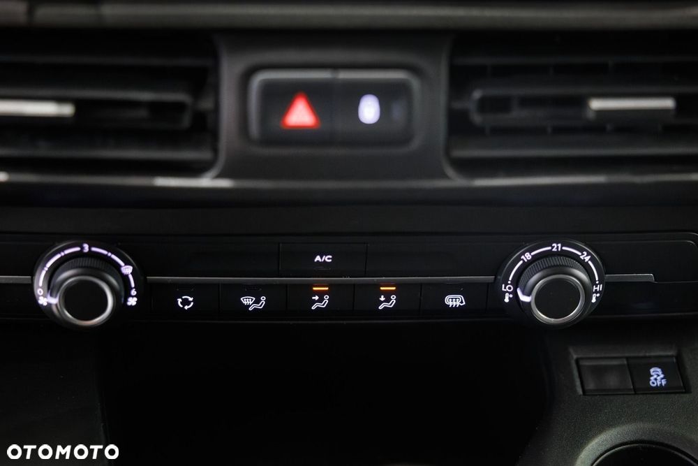 Toyota Proace City - 37