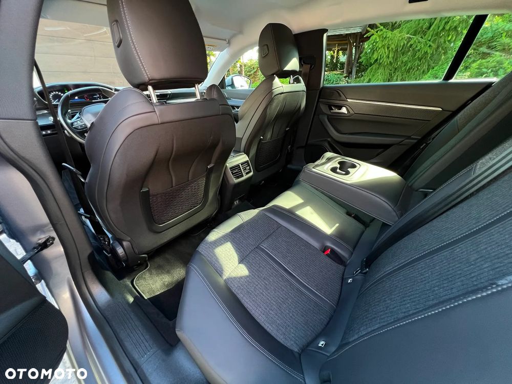 Peugeot 508 BlueHDi 130 EAT8 Active Pack - 29