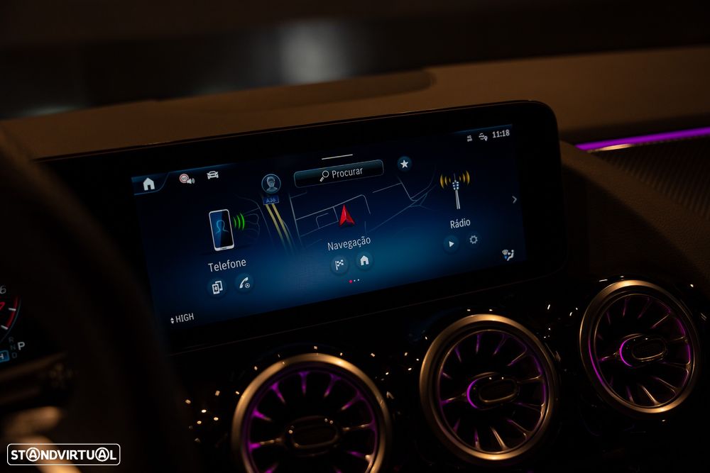 Mercedes-Benz GLA 250 e AMG Line - 18