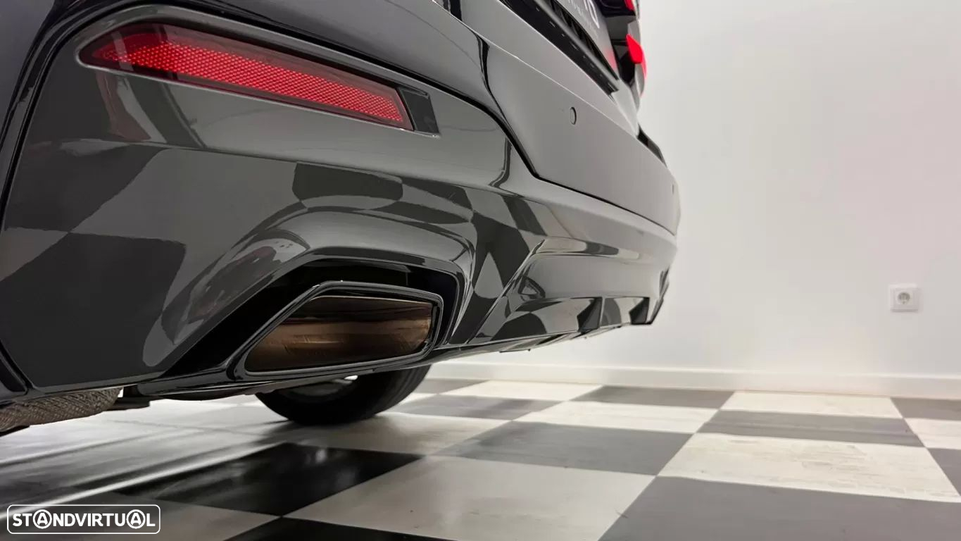 BMW 530 e Pack Desportivo M - 13
