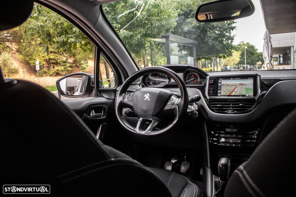 Peugeot 208 PureTech 82 Start & Stop Allure - 29