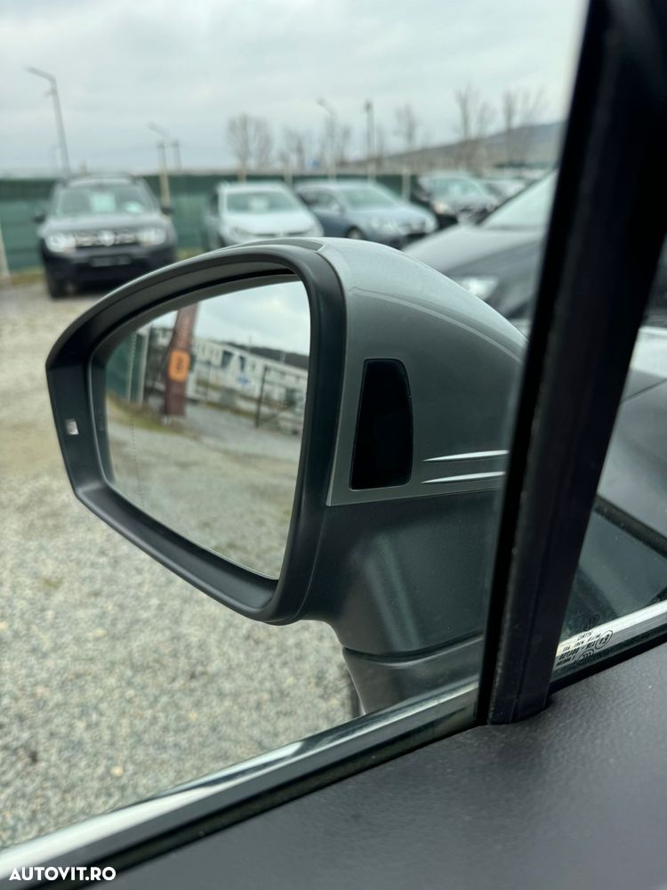 Volkswagen Tiguan 2.0 TDI SCR 4MOTION DSG R-Line - 12