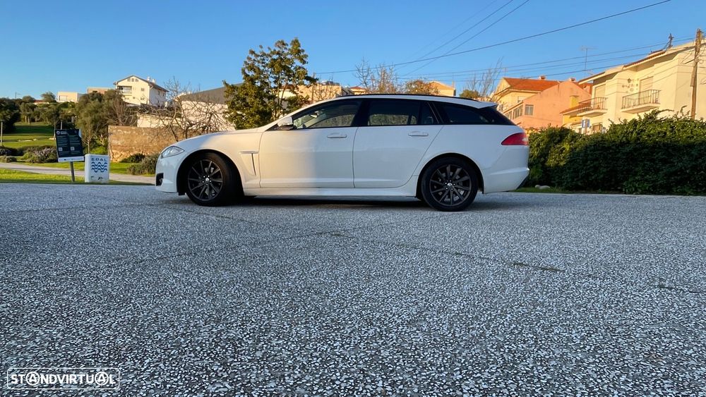 Jaguar XF Sportbrake 2.2 D Premium Luxury - 8