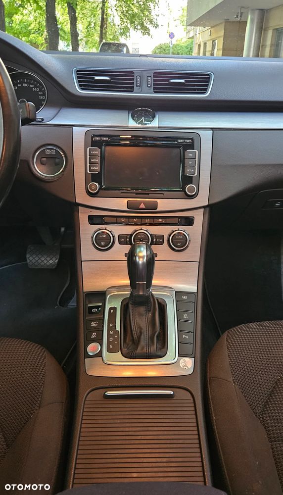 Volkswagen Passat 1.4 TSI BMT Comfortline DSG - 11