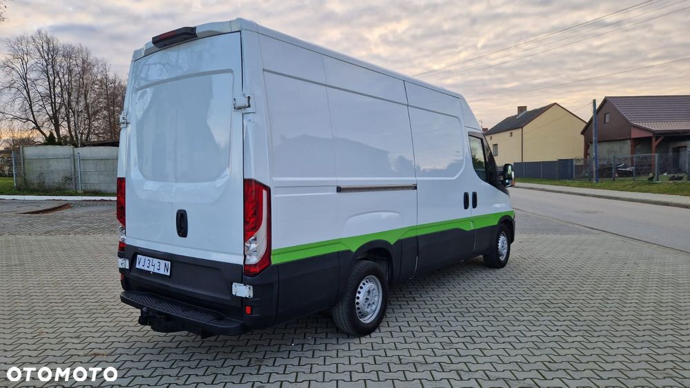 Iveco DAILY 35-130 - 5