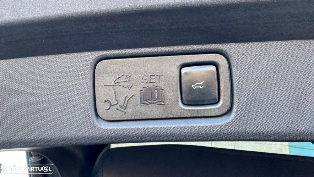 Ford Mustang Mach-E AWD PREMIUM - 10