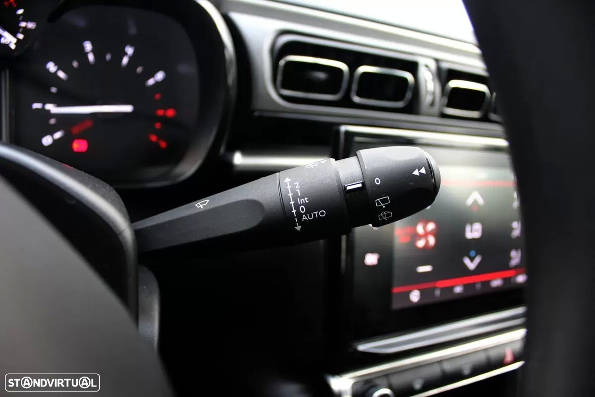 Citroën C3 1.2 PureTech Max EAT6 - 21