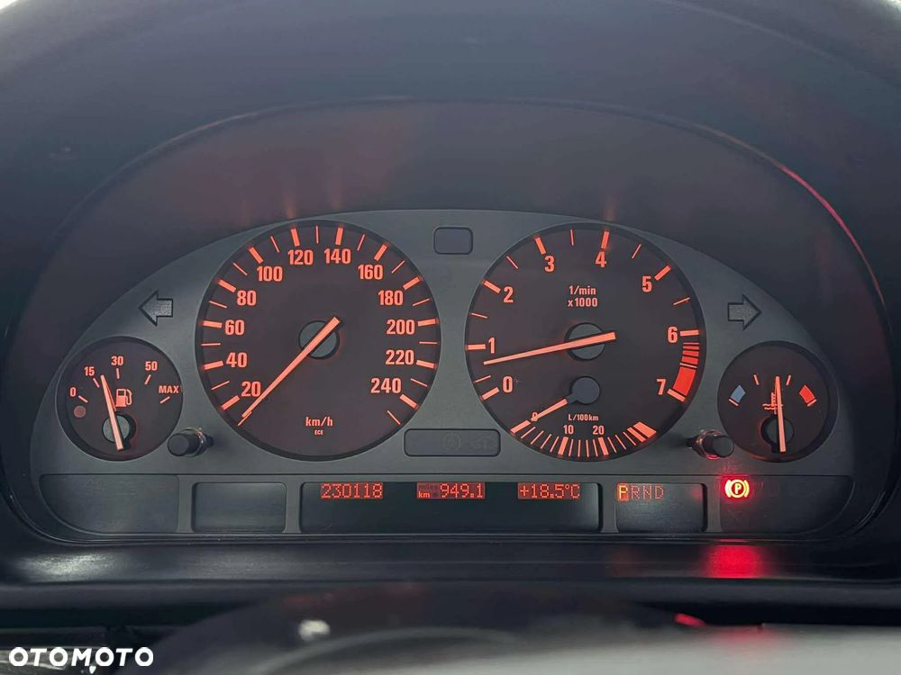 BMW Seria 5 - 11