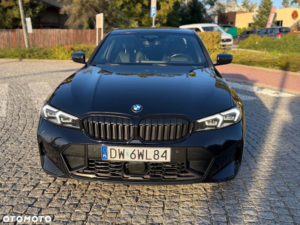 BMW 320D 2023 photo 2