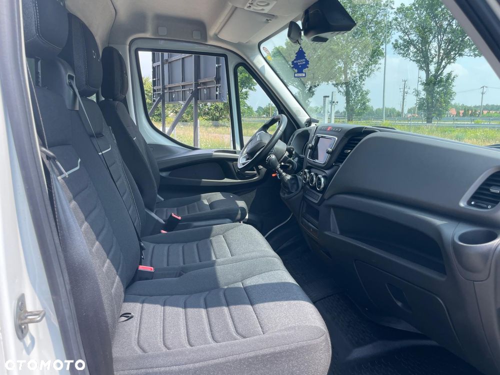 Iveco 50C18 Chłodnia 8EP Winda 1000kg - 9