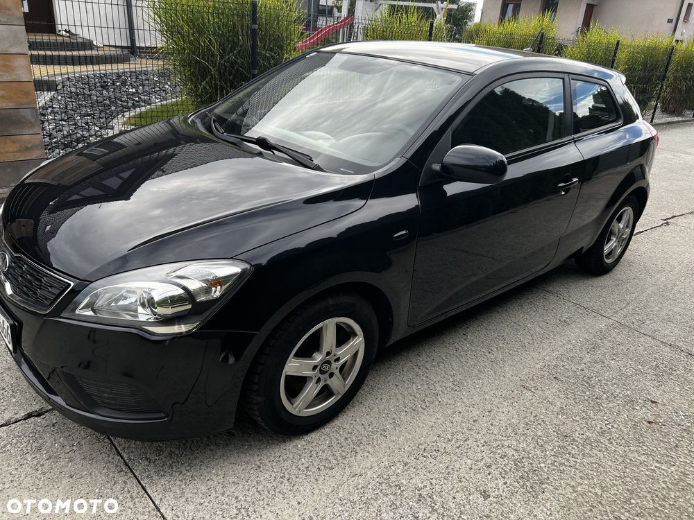 Kia Ceed - 3