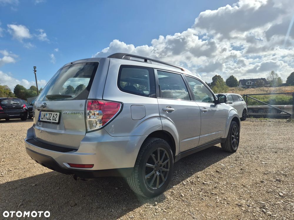 Subaru Forester 2012 photo 3