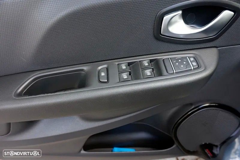 Renault Clio Sport Tourer 0.9 TCe Limited - 9