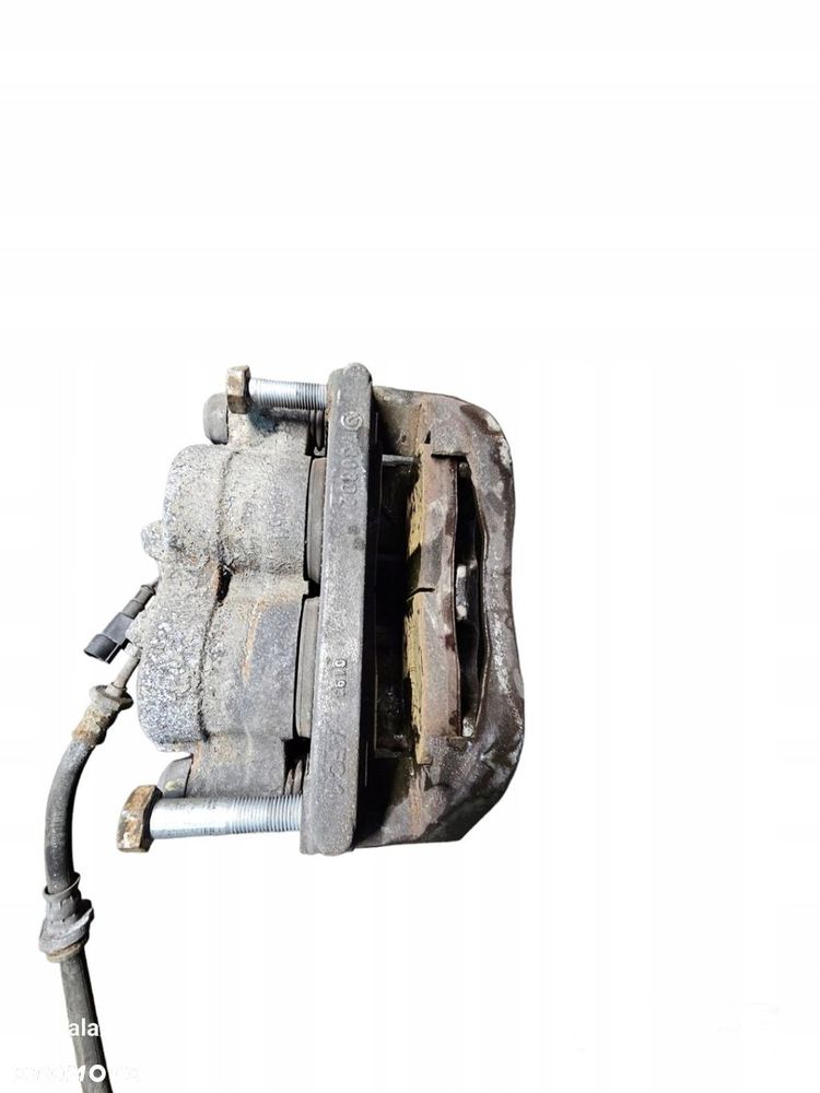 Zacisk prawy przód Maxity Cabstar NT 400 07-23r - 2