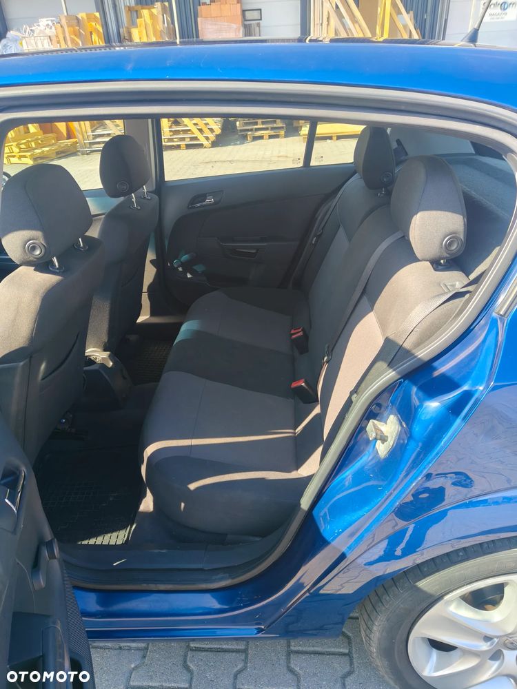 Opel Astra 1.7 CDTI - 8