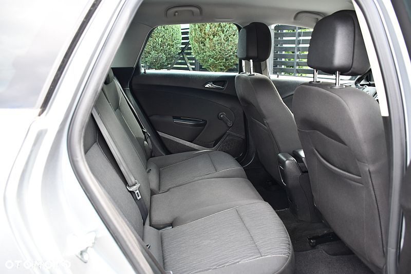 Opel Astra 1.4 Turbo Sport - 20