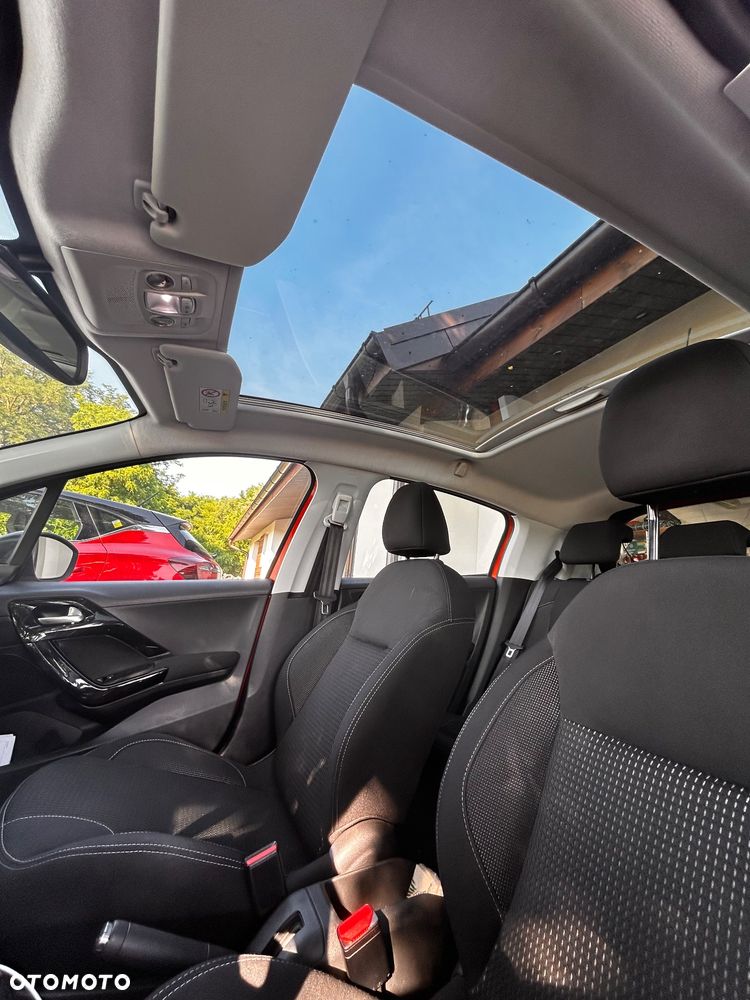 Peugeot 208 PureTech 110 Stop & Start Allure - 26