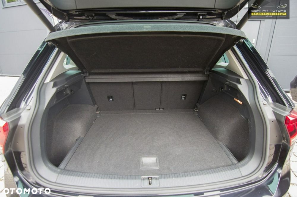 Volkswagen Tiguan - 36