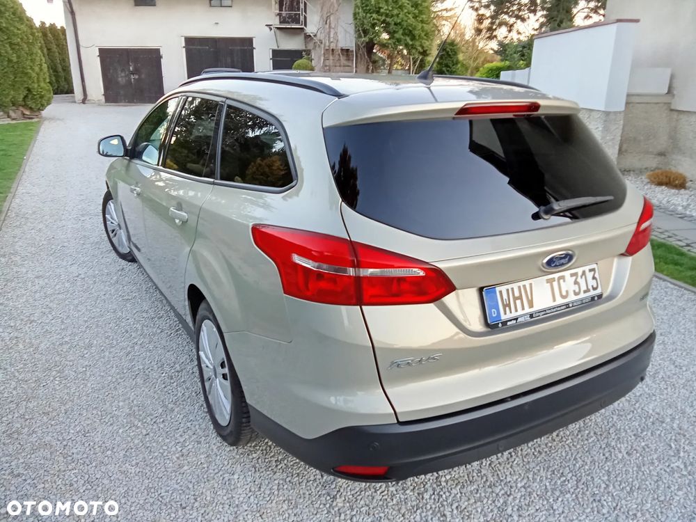 Ford Focus 1.0 EcoBoost Edition - 4