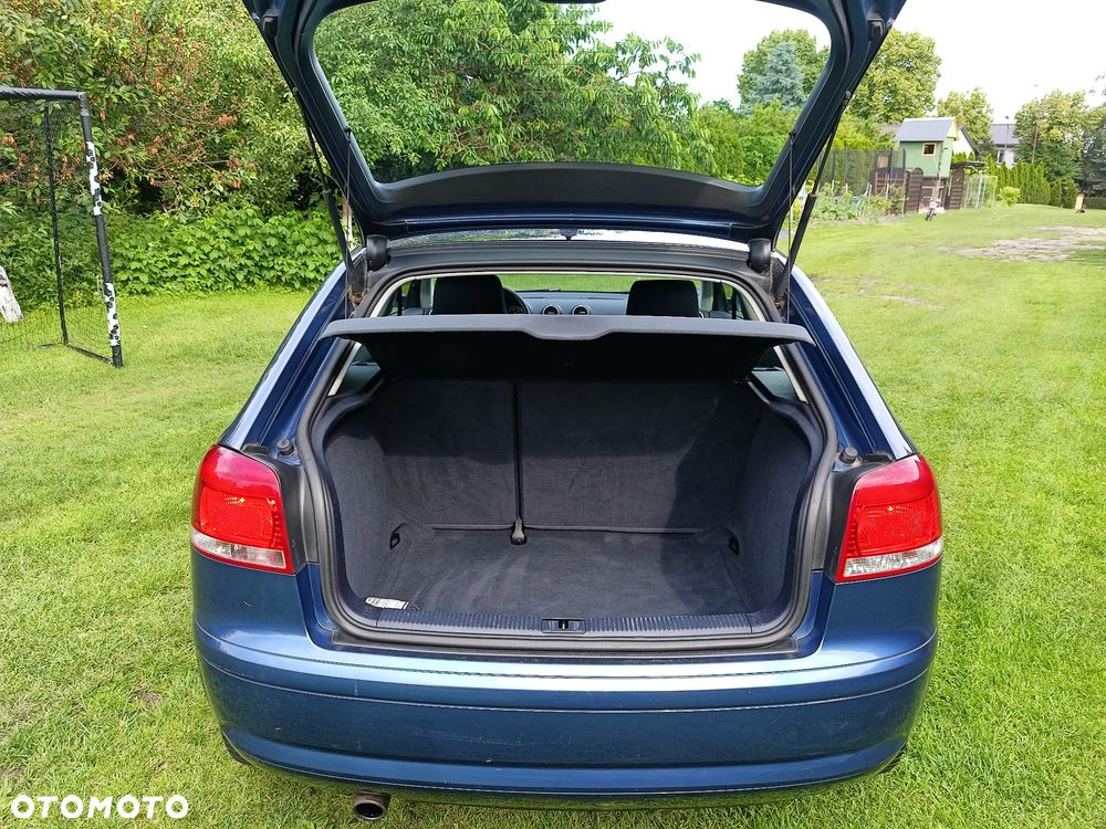 Audi A3 3-drzwiowe 1.6 Ambiente - 27