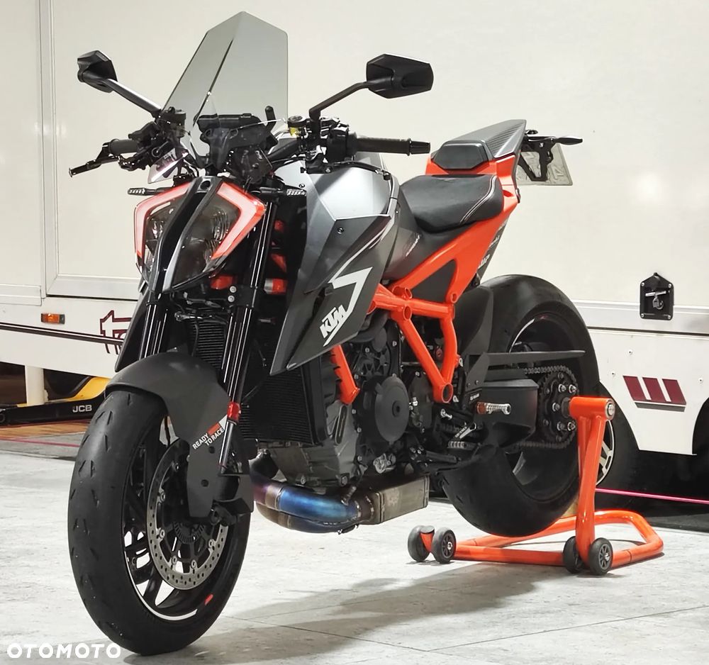 KTM Super Duke - 17